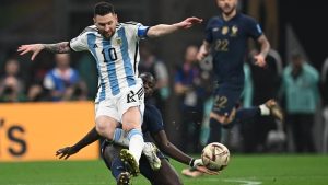 Lugano, sobre Argentina en Qatar: "de 5 penales que les dieron, 4 no fueron"