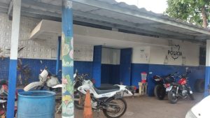 Policía desalojo