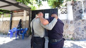 Oficialismo ignoró petición de trabajadores de la Policía retirados de incluir en compensación aguinaldos, vacaciones y bono