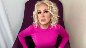 Laura Bozzo rompe en llanto al sufrir un duro golpe en España: ¡No se  vale!