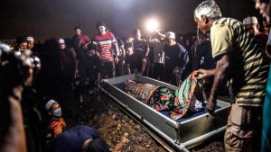 Sube a 25 el número de víctimas por deslizamiento en Malasia