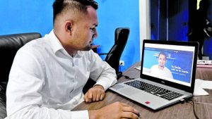 Fernando tiene un canal de Youtube en donde ayuda a otros pacientes sobre salud mental