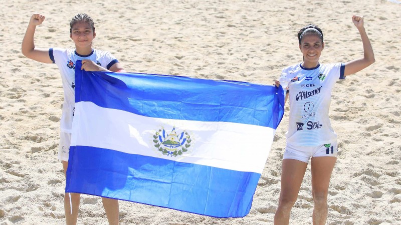 La Selección Nacional de Fútbol Playa se coronó campeona de El Salvador  Beach Beach Soccer Cup 2022. – Federación Salvadoreña de Fútbol