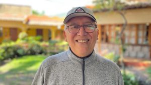 "La represión aquí es ciega y obedece a una locura de poder que tiene Bukele": Salvadoreño en Canadá