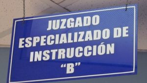Envían a juicio a 16 vinculados a banda de roba carros en San Salvador