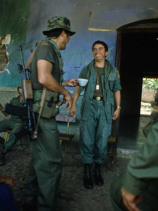 Imágenes para recordar la trayectoria del Coronel Sigfredo Ochoa Pérez - Noticias de El Salvador