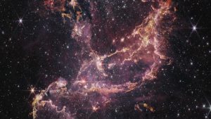Telescopio Webb descubre polvo estelar en una región cercana a la Vía Láctea