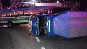 Un empleado municipal de Izalco muerto y seis lesionados en accidente en Sonsonate