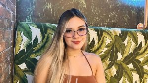 Dani, la bella "hermana" de Nicolle Figueroa y "tía" de Zeus