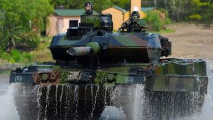 Estados Unidos y Alemania aprueban enviar decenas de tanques a Ucrania