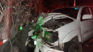 Tres heridos deja choque de pick up con rastra cañera en Aguilares