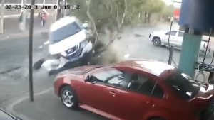 Accidente en San Miguel queda registrado en video