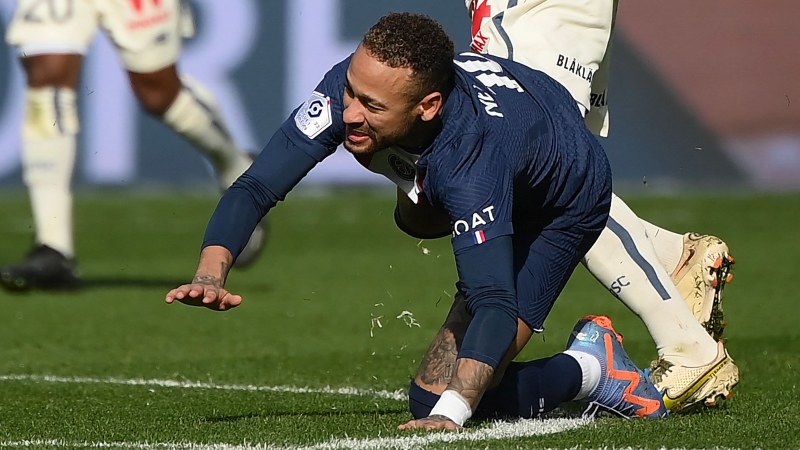 PSG Lesion Neymar 02