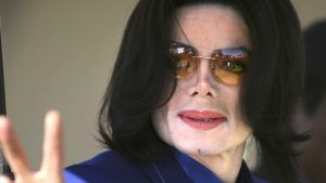 Michael Jackson sigue generando millones de dólares, negocian venta de su catálogo musical