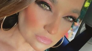 María Elisa Parker celebró San Valentín con fotografías, ya que sus hijos viven en el exterior