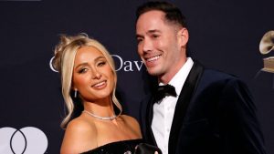 Paris Hilton criticada por sus vacaciones en Hawái en plena emergencia por incendios
