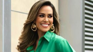 Luciana Sandoval se pone romántica con canción que bailó en su boda