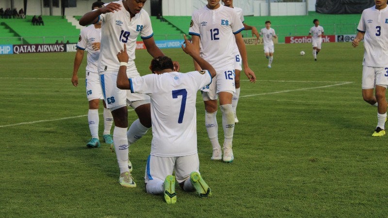 La Selección Sub 17, durante un entreno.