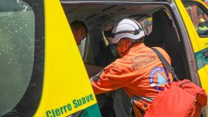 Varios trabajadores caen de andamio en Antiguo Cuscatlán
