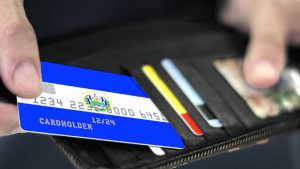 Gobierno podrá hacer compras en línea sin límite y con tarjeta de crédito oficial