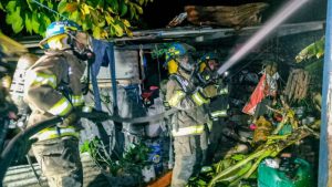 Familia resultó con quemaduras en incendio de cohetería en Mejicanos