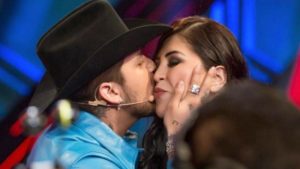 Mamá de Christian Nodal se lleva de maravilla con su nuera Cazzu