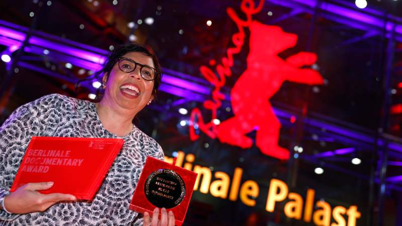 La cineasta Tatiana Huezo recoge premios en la Berlinale