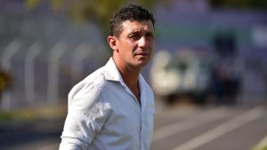 FOTO. El DT Sebastián Bini se acercó a Águila - Noticias de