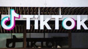 TikTok enviará advertencia a los jóvenes tras una hora de uso