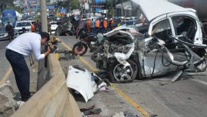 "Los carros venía chocando unos con otros, veníamos como arrastrados, dando vueltas": víctima de múltiple accidente