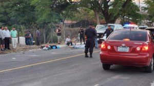 Mujer muere al volcar pick up  y otras personas resultaron lesionadas en Morazán