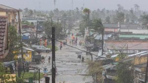 Ciclón Freddy deja al menos 70 muertos y amenaza con ser la tormenta más larga