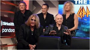 Un joven de 19 años atacó en Florida al batería de Def Leppard