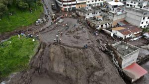 Al menos 16 muertos en un deslizamiento de tierra en el sur de Ecuador