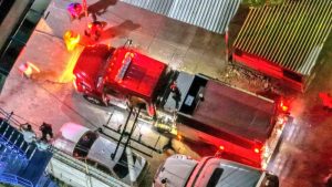 Incendio consume fabrica textil en Soyapango