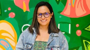 Artista visual y creativa salvadoreña Male Cuéllar