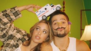 Camilo y Camila Cabello se unen en el videoclip de “Ambulancia”