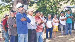 Campesinos temen terminar en la cárcel por defender tierras que cultivan, piden ayuda a Bukele