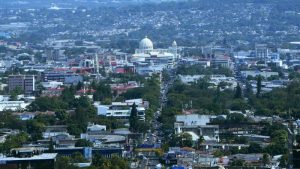 Inconstitucional proceso de reducción de municipios, dice jurista Enrique Anaya
