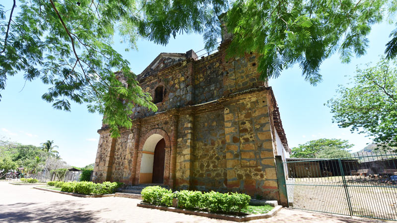 Fachada de la iglesia del cantón El Hormiguero, Comacarán, San Miguel. Foto EDH Jonatan Funes