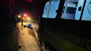 Motociclista murió al ser impactado por un bus en Ciudad Arce