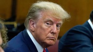 Trump fue acusado formalmente en el caso de los documentos clasificados hallados en su casa