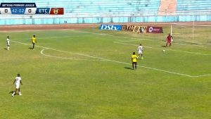 Sospechoso portero hace ridículo en África