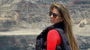 "No me cansaré de recorrerte mi hermoso El Salvador": Irene Castillo escala el Volcán Ilamatepec