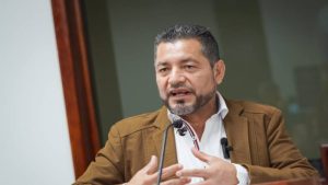 "Si Bukele mantiene su afiliación al partido, es nuestro candidato en 2024": jefe de fracción GANA