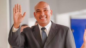 Omar Angulo anuncia interés por ser diputado en elecciones 2024