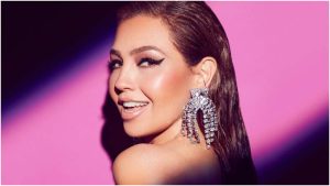 Thalía, una fan en busca de sus ídolos en "Thalia's Mixtape"