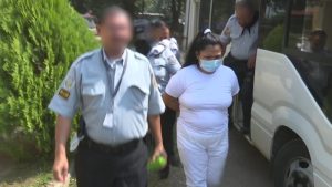 Mujer acusada de asesinar a su amiga para extraer a bebé enfrenta juicio en Sonsonate