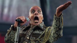 Till Lindemann, vocalista de la banda alemana Rammstein
