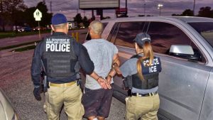 EE.UU. promulga una nueva norma que restringe el acceso al asilo en la frontera con México